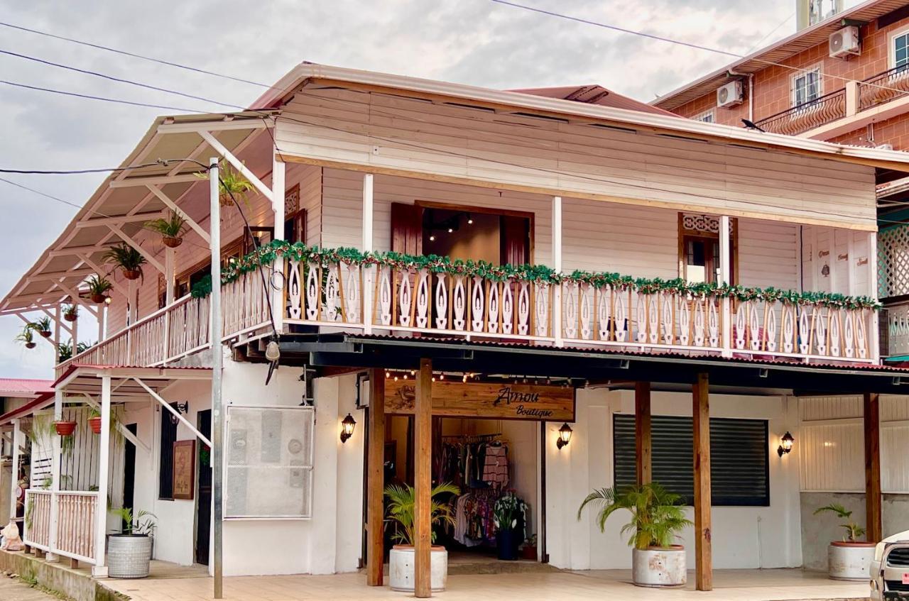 Casa Le Parc - Main Street Hotel Bocas del Toro Exterior photo